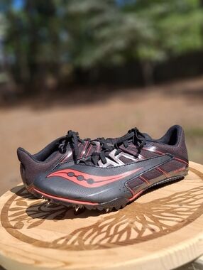 New Saucony Men's Black & Red Spitfire 4 Track Shoes Size 7.5